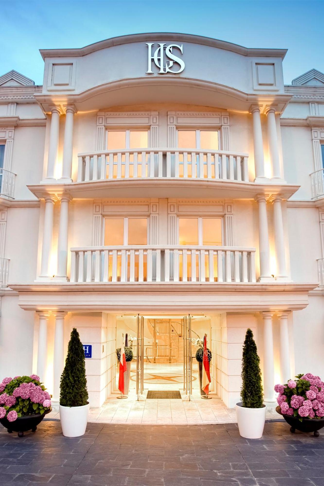 Gran Hotel Suances Exterior photo